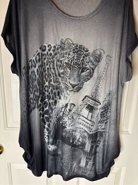 Women’s Short Sleeve Blouse Leopard Eiffel Tower Blk/Gry Great Condition One SZ